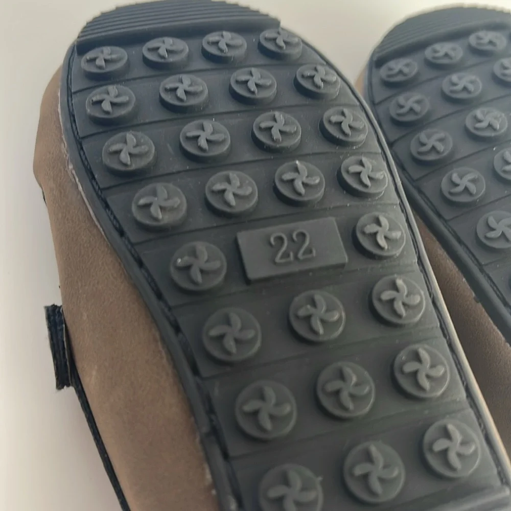 Chocolate Brown Soft Loafers kids size Euro size 22